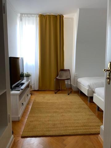 Guest House Dieci Allo Zoo Zurich Exterior photo